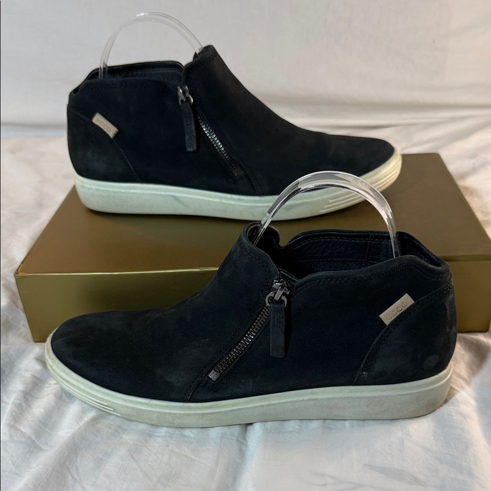 Ecco Black Chukka Boots with White Soles